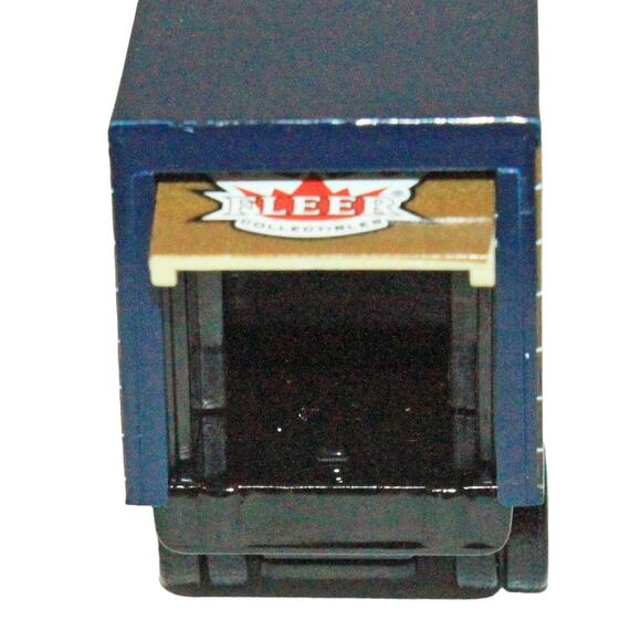 Vintage Rams Diecast Toy - NFL Football 1:80 Truck Limited Edition Fleer 2005 - Picture 9 of 12